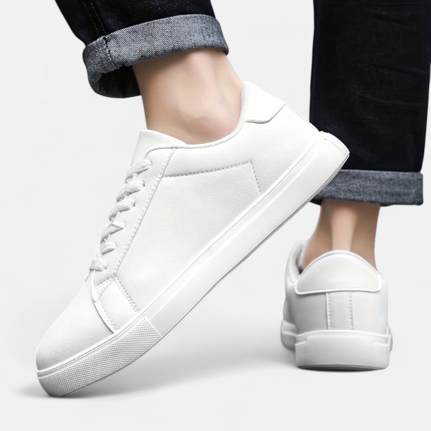 Bellanoa | Men’s Classic Sneakers in Low-Top Leather