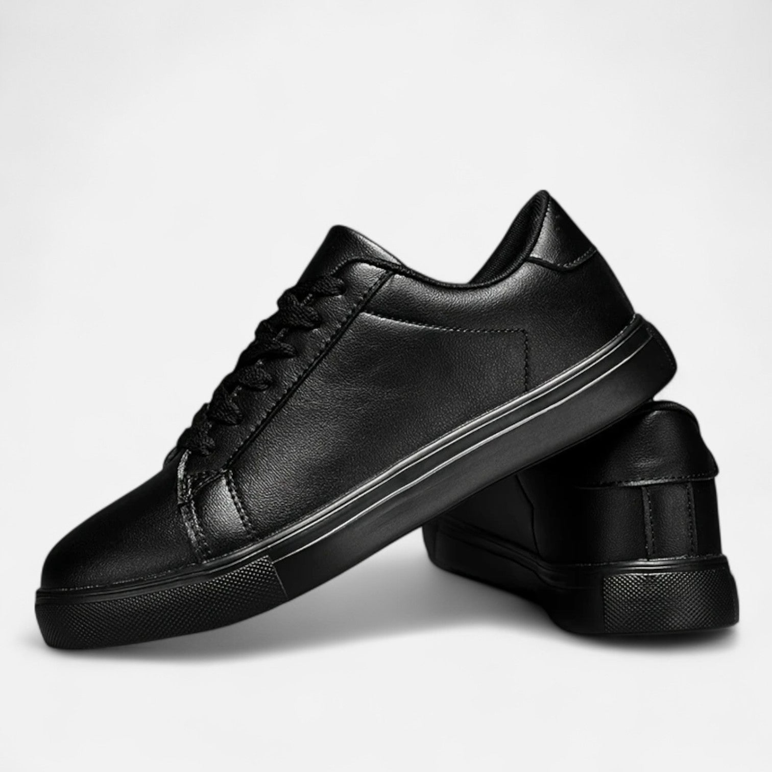 Bellanoa | Men’s Classic Sneakers in Low-Top Leather
