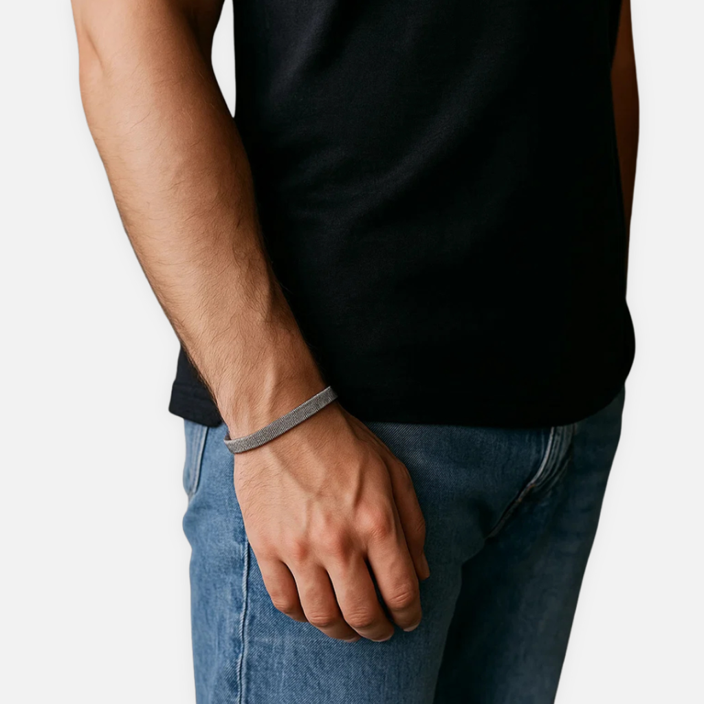 Noviqlo | Stainless Steel Cable Open Bracelet